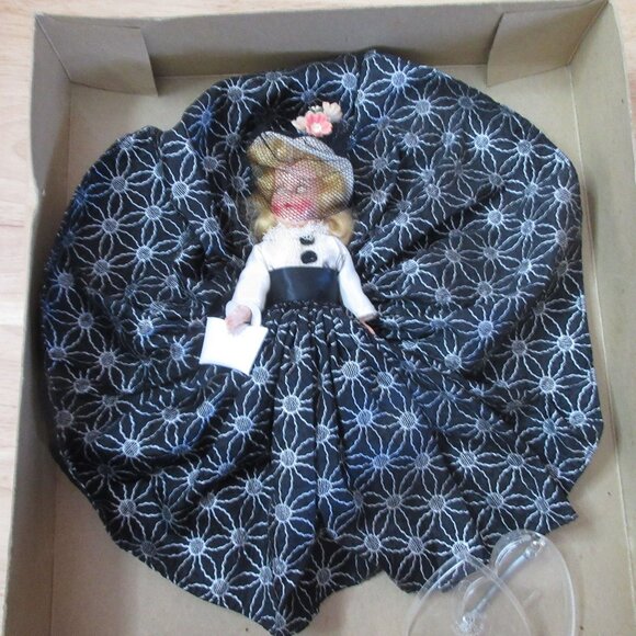Dream Doll 7.5" Gibson Girl Original Window Box 1950s - Picture 3 of 9